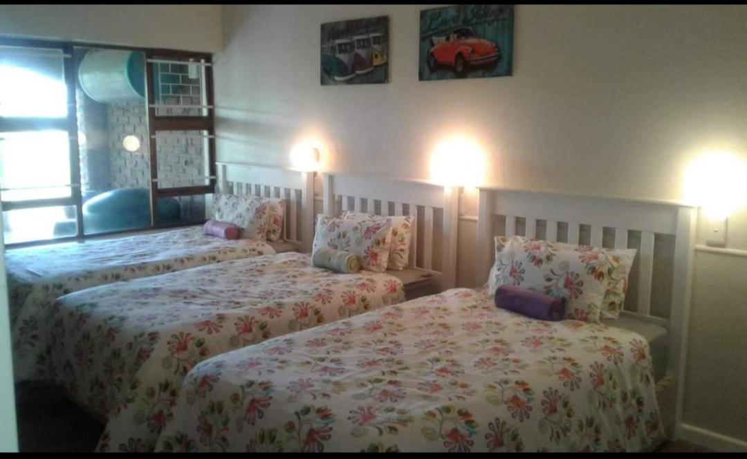 Barefoot B&B Morgan's Bay Exterior photo